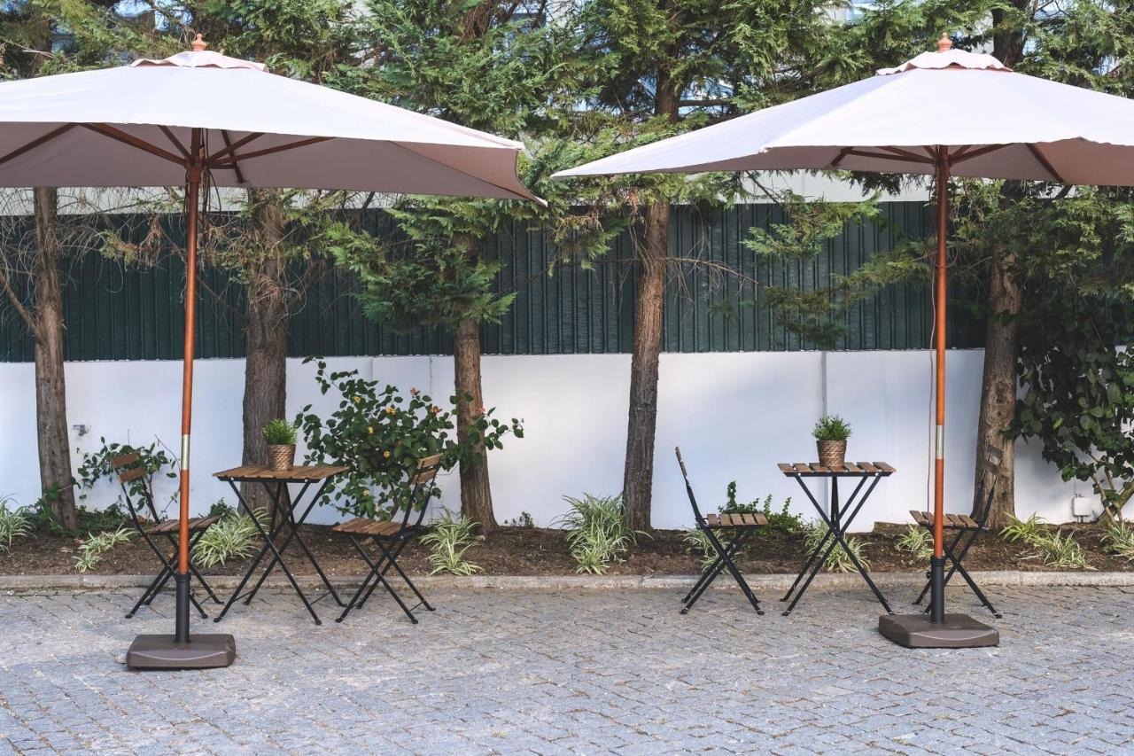 4U Lisbon Airport Suites Kültér fotó