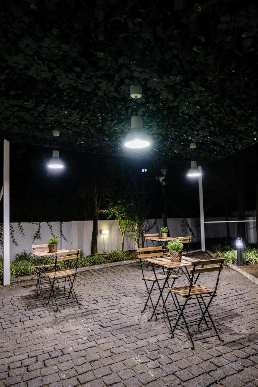 4U Lisbon Airport Suites Kültér fotó